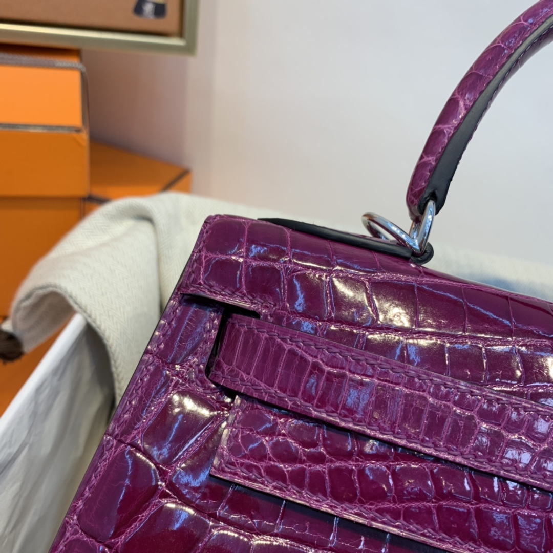 HERMES 爱马仕  kelly 28cm  亮光nilo crocodile 尼罗鳄鱼皮