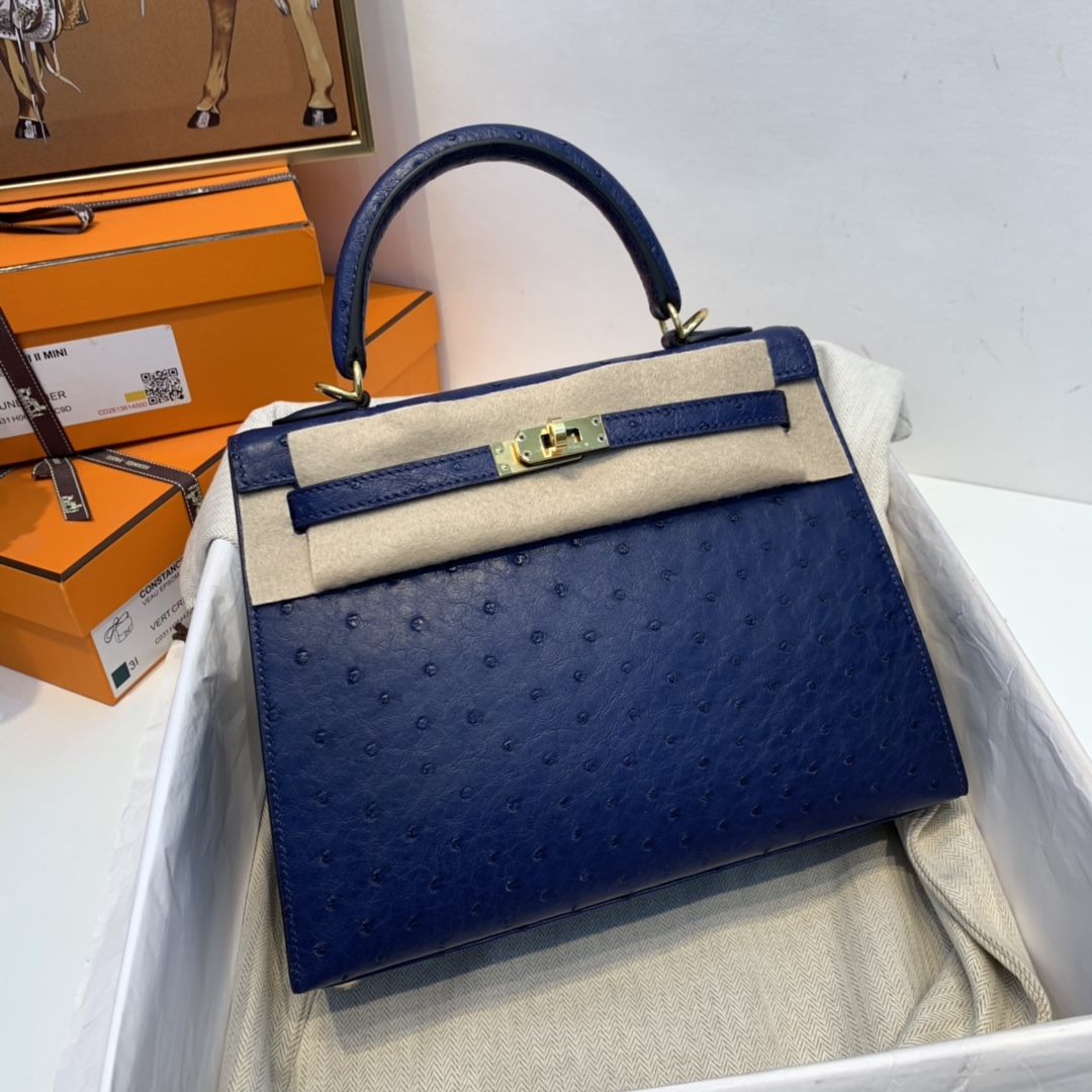 HERMES kelly 25cm  南非kk鸵鸟皮ostrich 总能虏获一众时尚人士的青睐！上身只能“高级”两字来形容  73-宝石蓝 金扣
