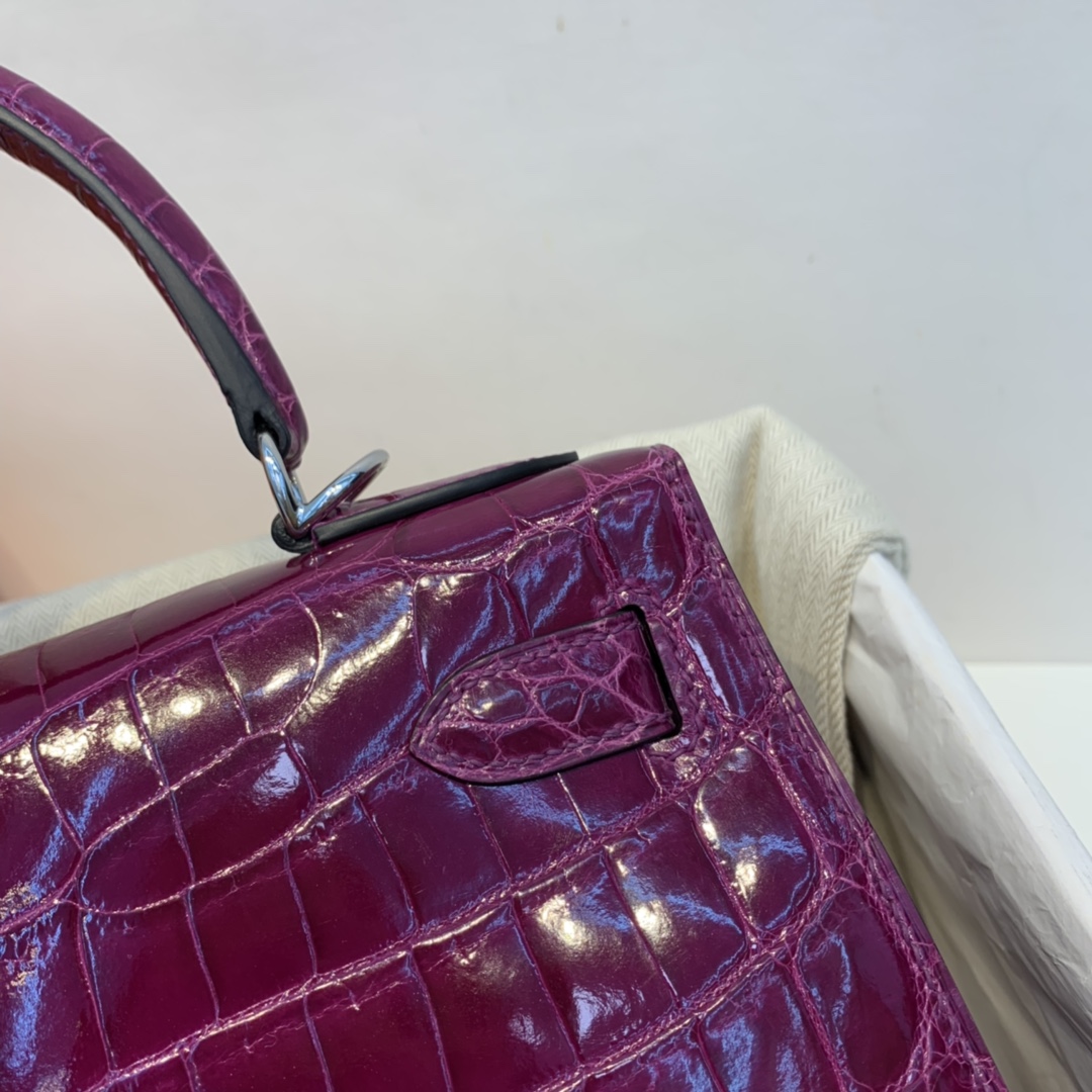 HERMES 爱马仕  kelly 28cm  亮光nilo crocodile 尼罗鳄鱼皮