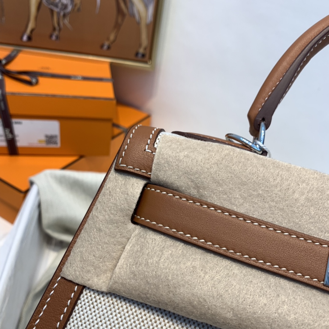 爱马仕 限量款 kelly 28cm  耐看帅气的款式 真的越看越好看 超级酷 Swift/Toile H 37-金棕色 银扣