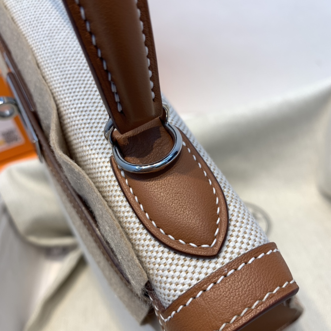 爱马仕 限量款 kelly 28cm  耐看帅气的款式 真的越看越好看 超级酷 Swift/Toile H 37-金棕色 银扣