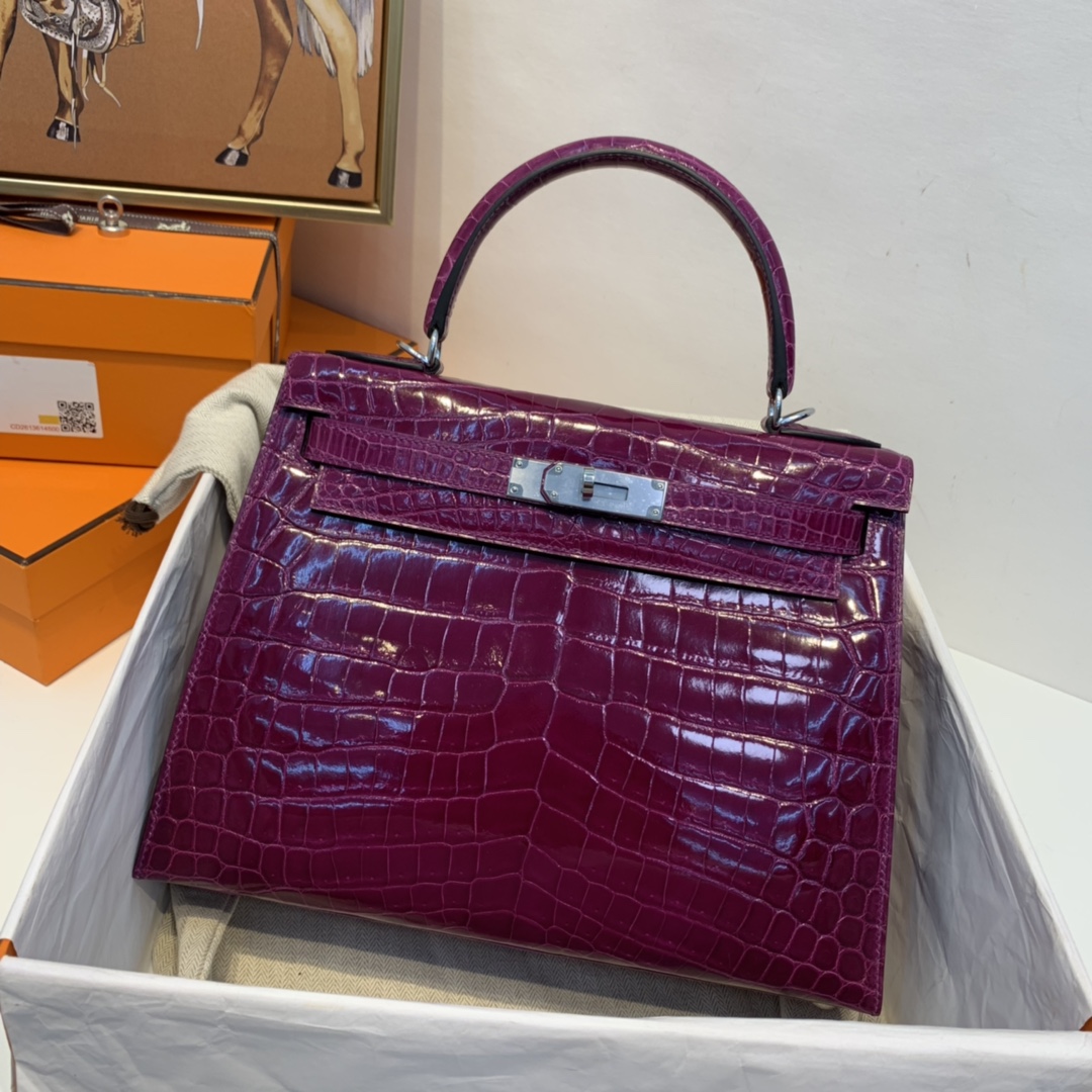 HERMES 爱马仕  kelly 28cm  亮光nilo crocodile 尼罗鳄鱼皮