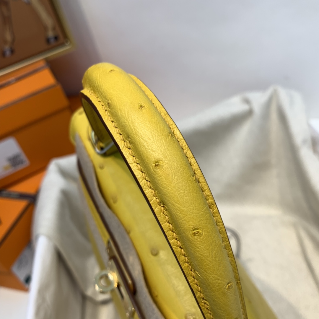 HERMES kelly 25cm  南非kk鸵鸟皮ostrich 总能虏获一众时尚人士的青睐！上身只能“高级”两字来形容  9D 琥珀黄 金扣