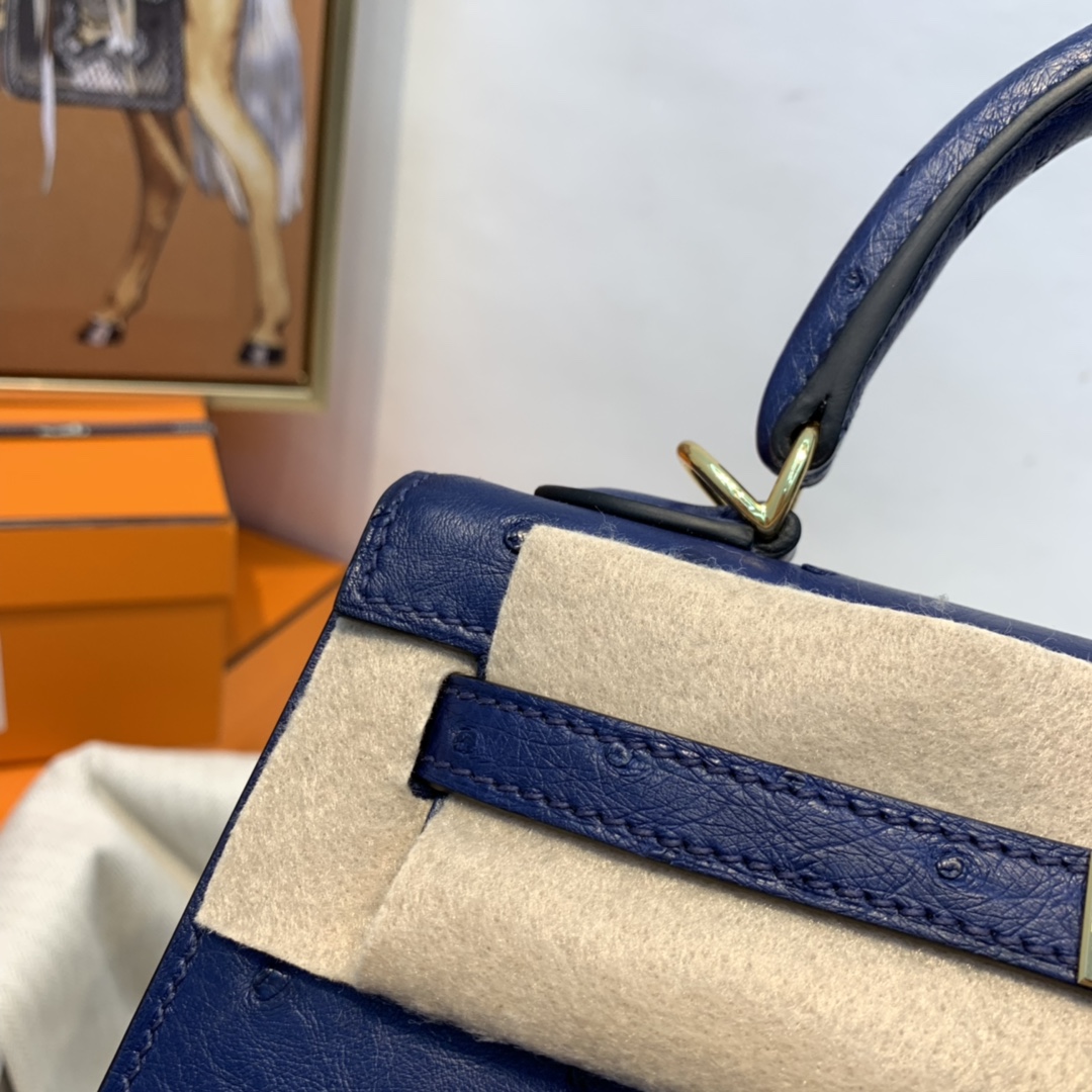 HERMES kelly 25cm  南非kk鸵鸟皮ostrich 总能虏获一众时尚人士的青睐！上身只能“高级”两字来形容  73-宝石蓝 金扣
