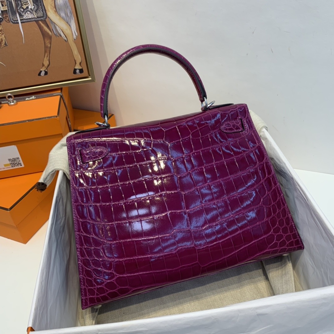HERMES 爱马仕  kelly 28cm  亮光nilo crocodile 尼罗鳄鱼皮