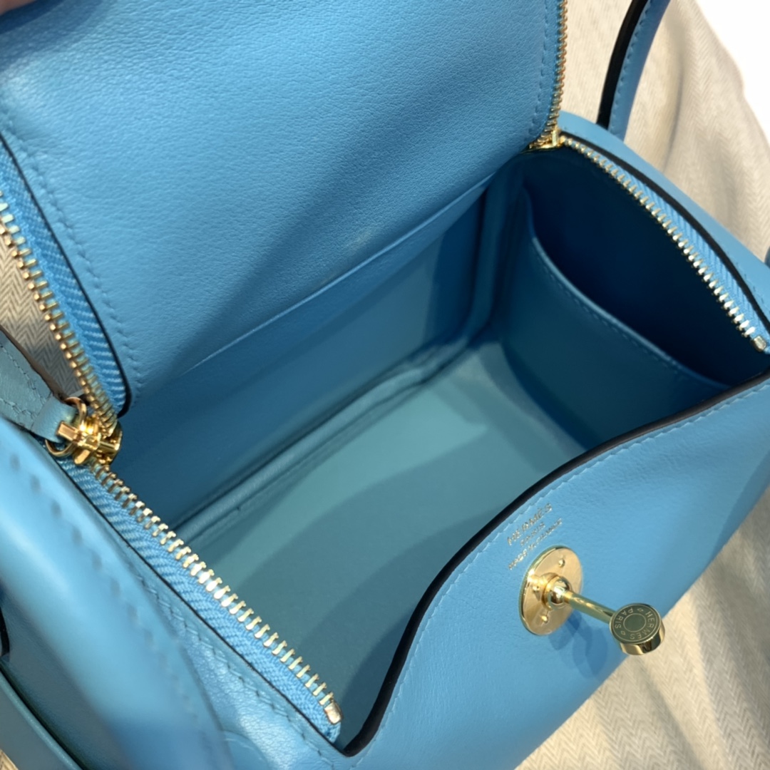 HERMES 爱马仕 Mini Lindy  Swift 皮  P3 北方蓝金扣