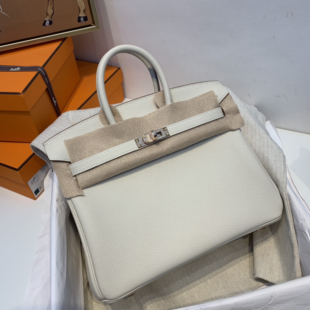 香港爱马仕 订单 birkin 25cm 原厂togo皮 10奶昔白玫瑰金 干干净净的色 是一种素雅而静谧的美～