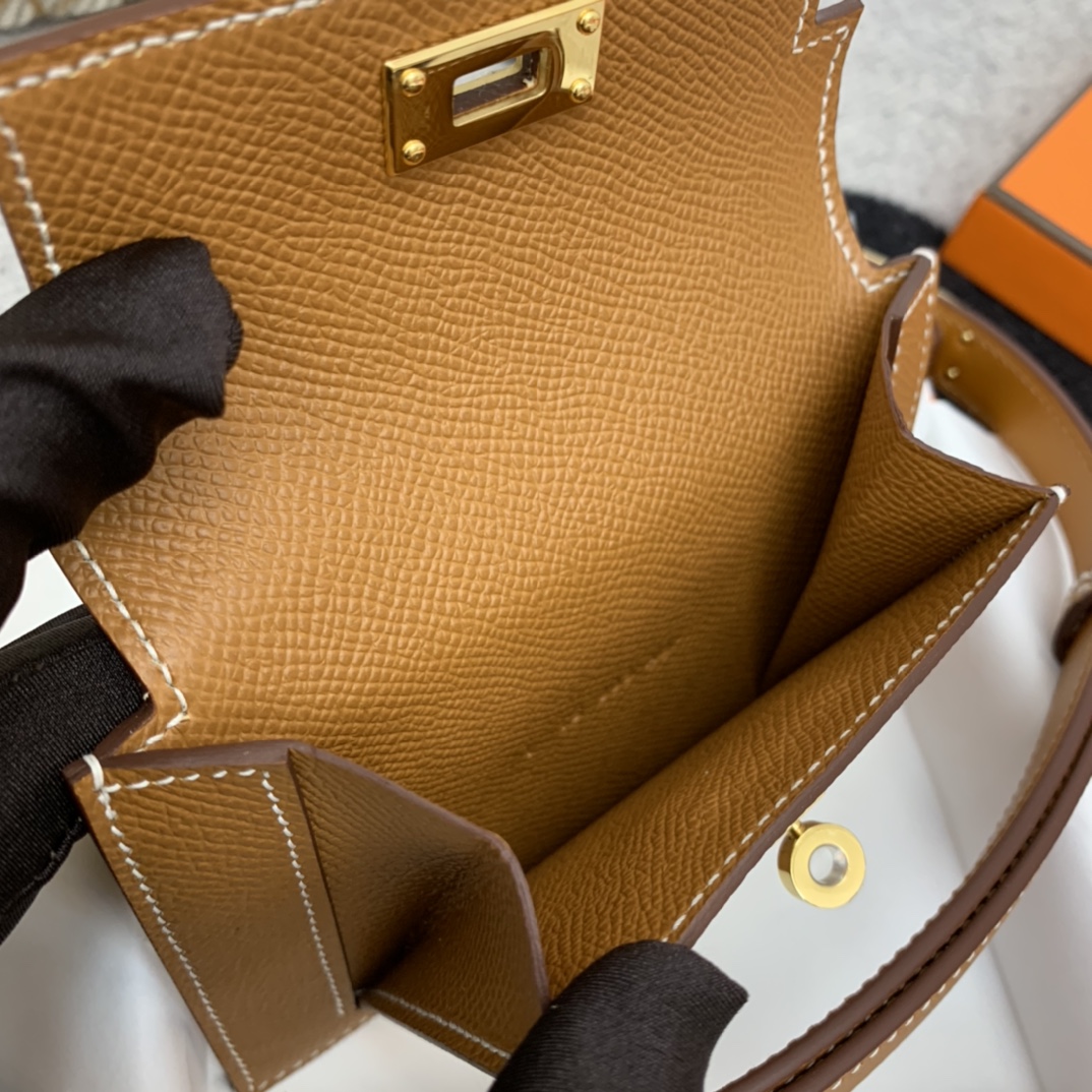 爱马仕 订单 Kelly pocket  epsom 37金棕 搭配kelly 腰带一套 当腰包个性帅气? 正品开版 放心下单?