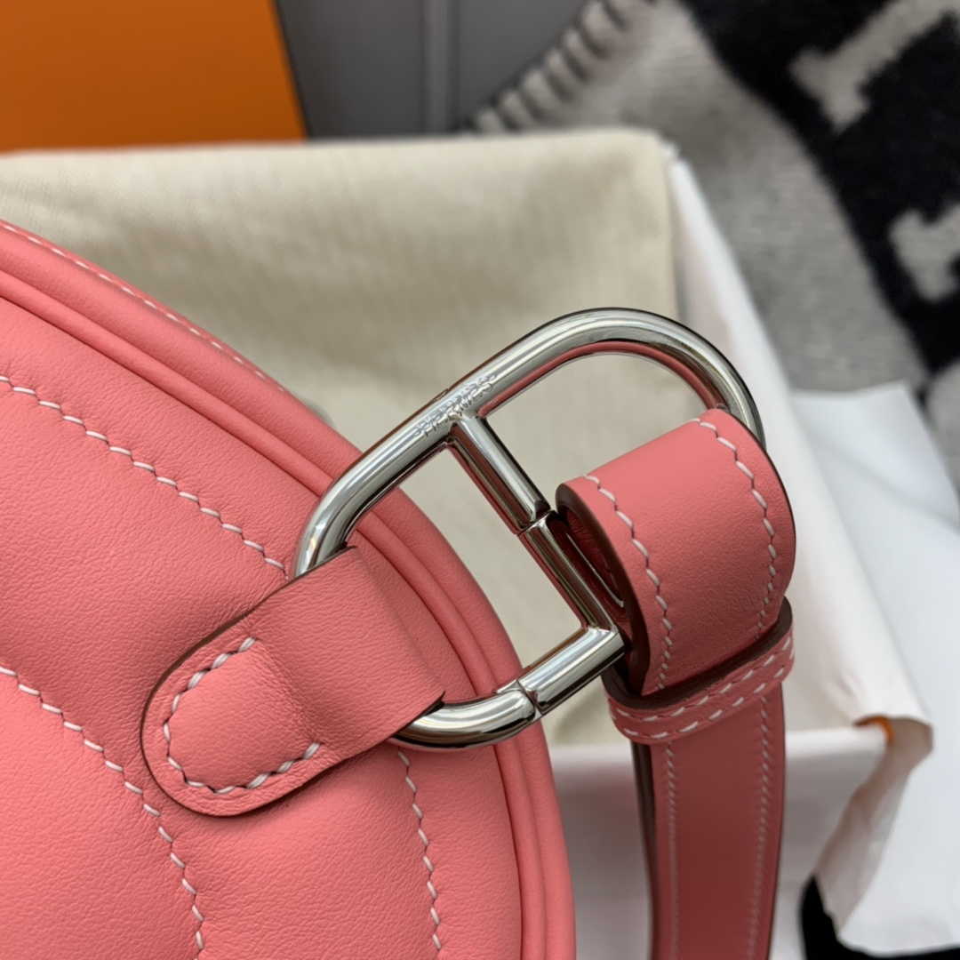 香港爱马仕官网 订单出货 Hermes In-the-Loop休闲款猪鼻子腰包 性价比超高 Swift