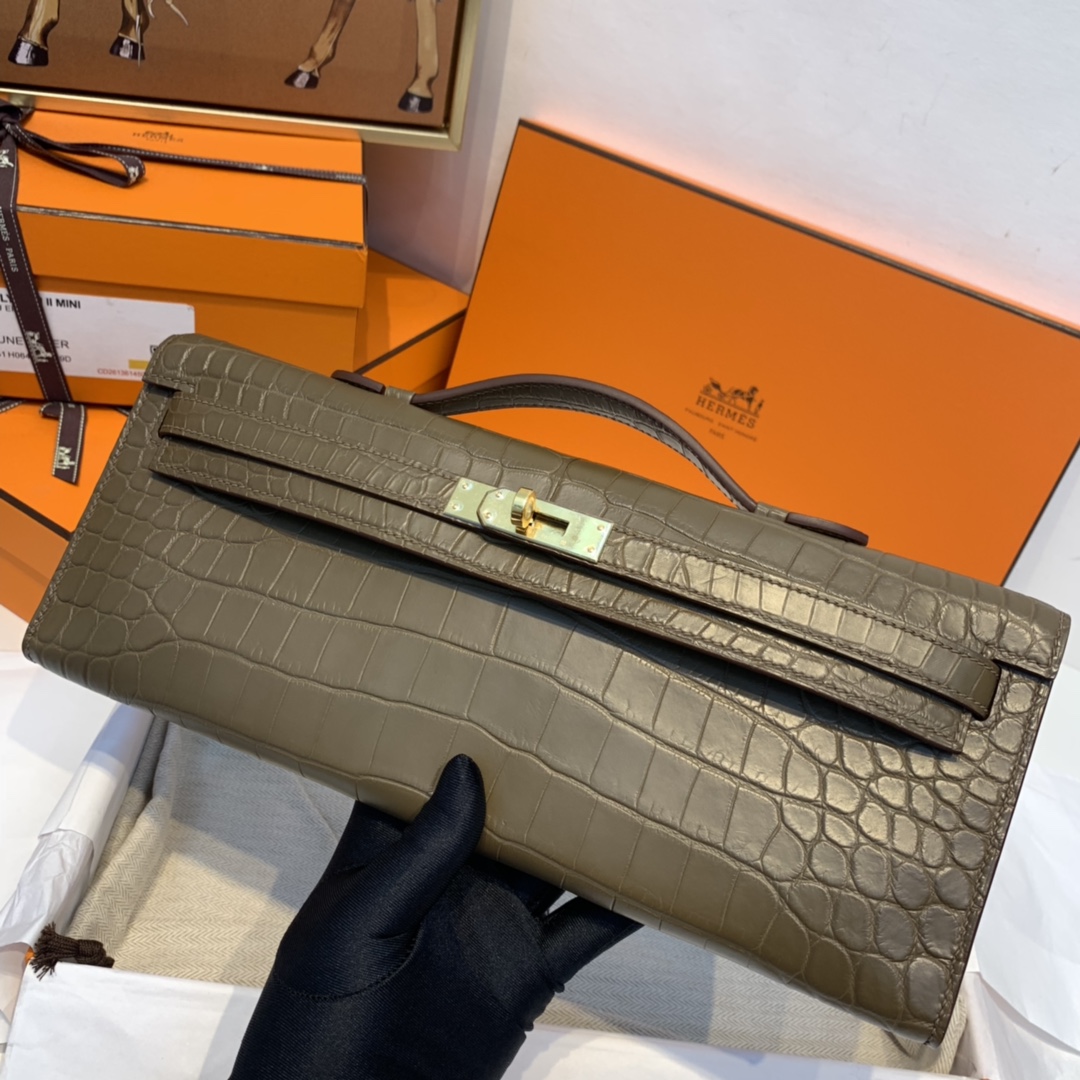 HERMES kelly cut 晚宴气质手拿包 绝对的贵妇必备！  哑光Alligator crocodile 美洲鳄鱼  M1 新大象灰 金扣