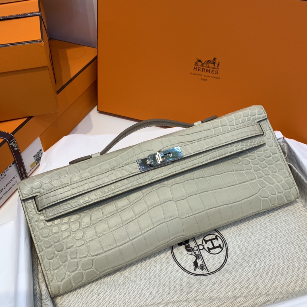HERMES kelly cut 晚宴气质手拿包 绝对的贵妇必备！  哑光Alligator crocodile 美洲鳄鱼  i2奶油白 银扣
