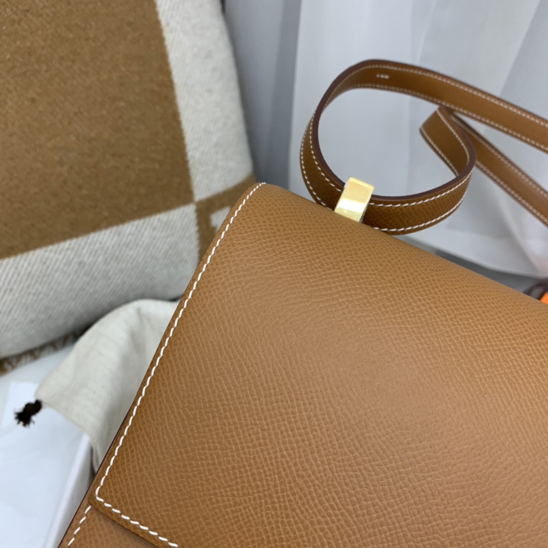 HERMES verrou 21cm 可斜跨 可肩背 好有气质的一款 原厂epsom皮 37金棕色 金扣