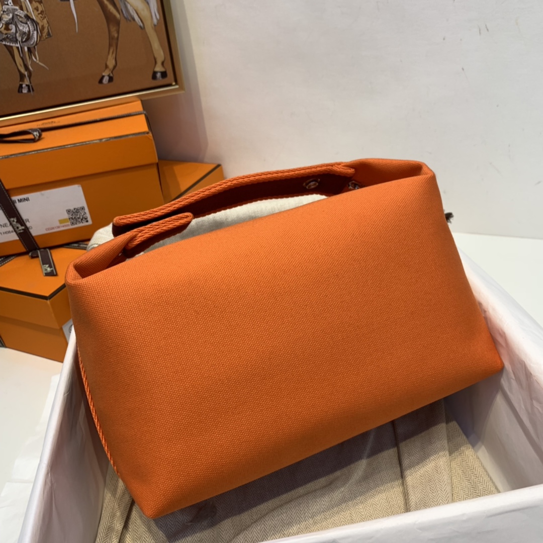 HERMES 爱马仕官网直供 大号 饭盒包 大容量小身材 百搭休闲款