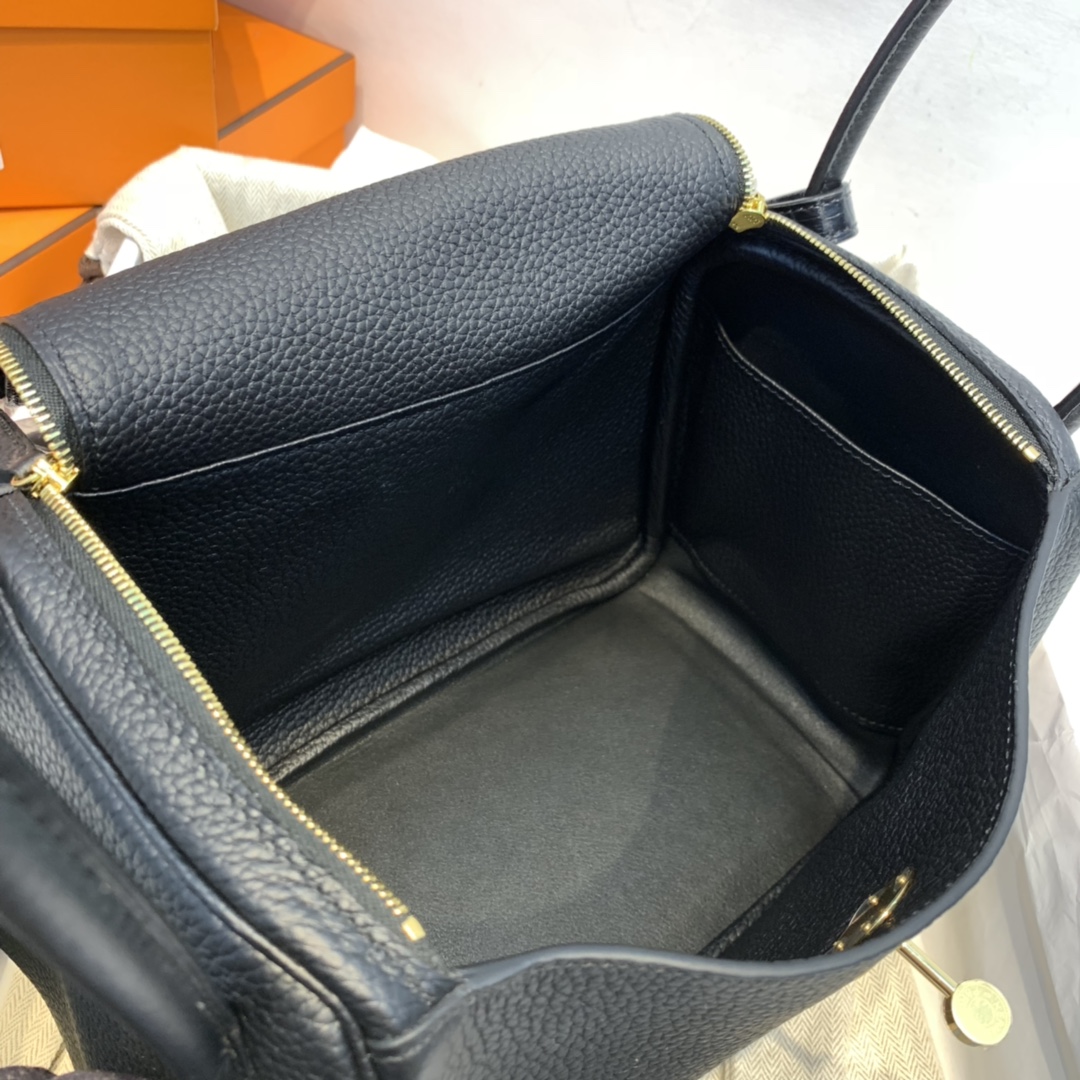 Hermes Lindy Touch 26cm 三大主力里、更适合女性佩带  89黑色 金扣 最百搭的颜色