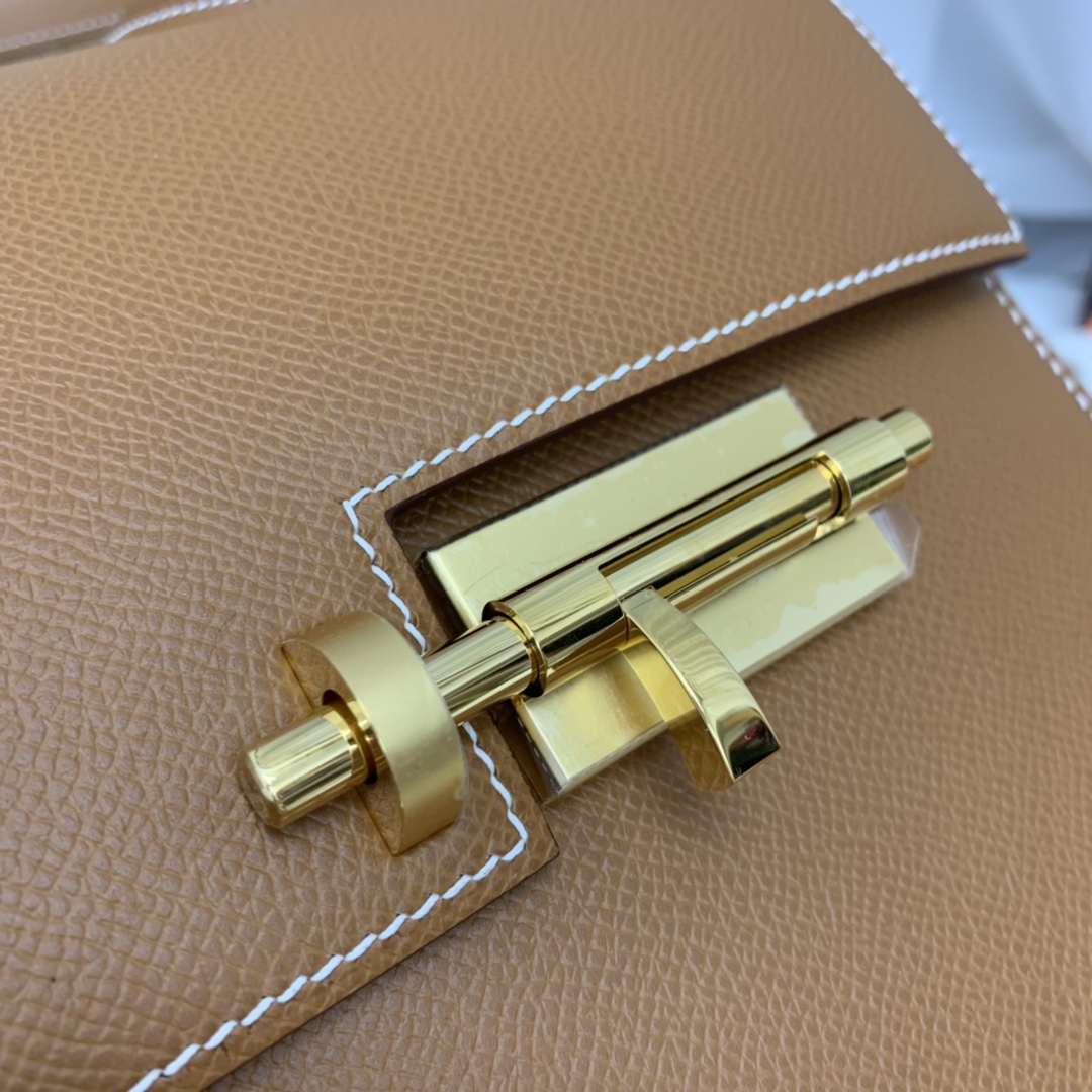 HERMES verrou 21cm 可斜跨 可肩背 好有气质的一款 原厂epsom皮 37金棕色 金扣