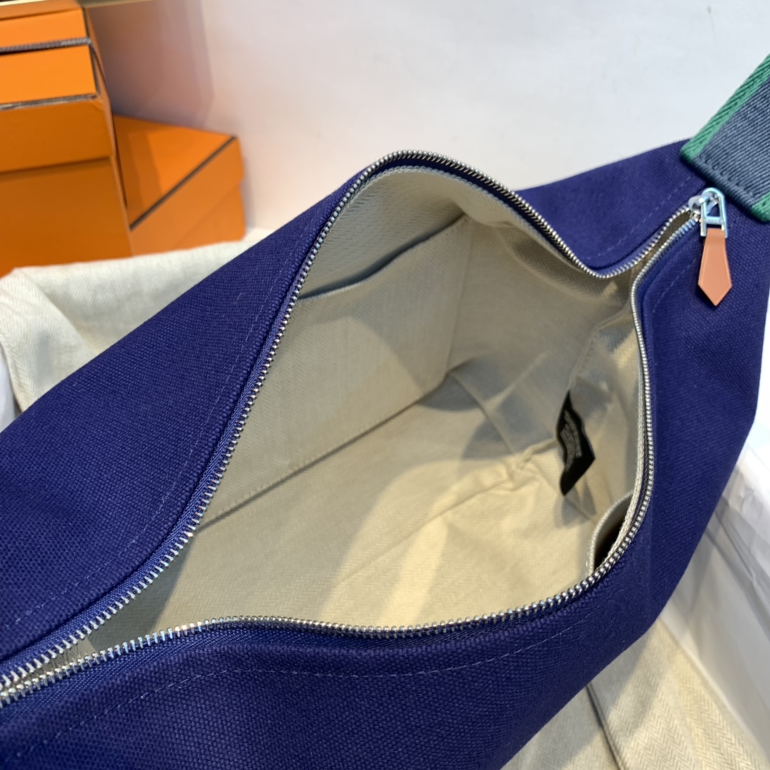 HERMES 爱马仕官网直供 大号 饭盒包 大容量小身材 百搭休闲款