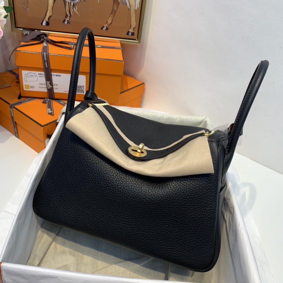 Hermes Lindy Touch 26cm 三大主力里、更适合女性佩带  89黑色 金扣 最百搭的颜色