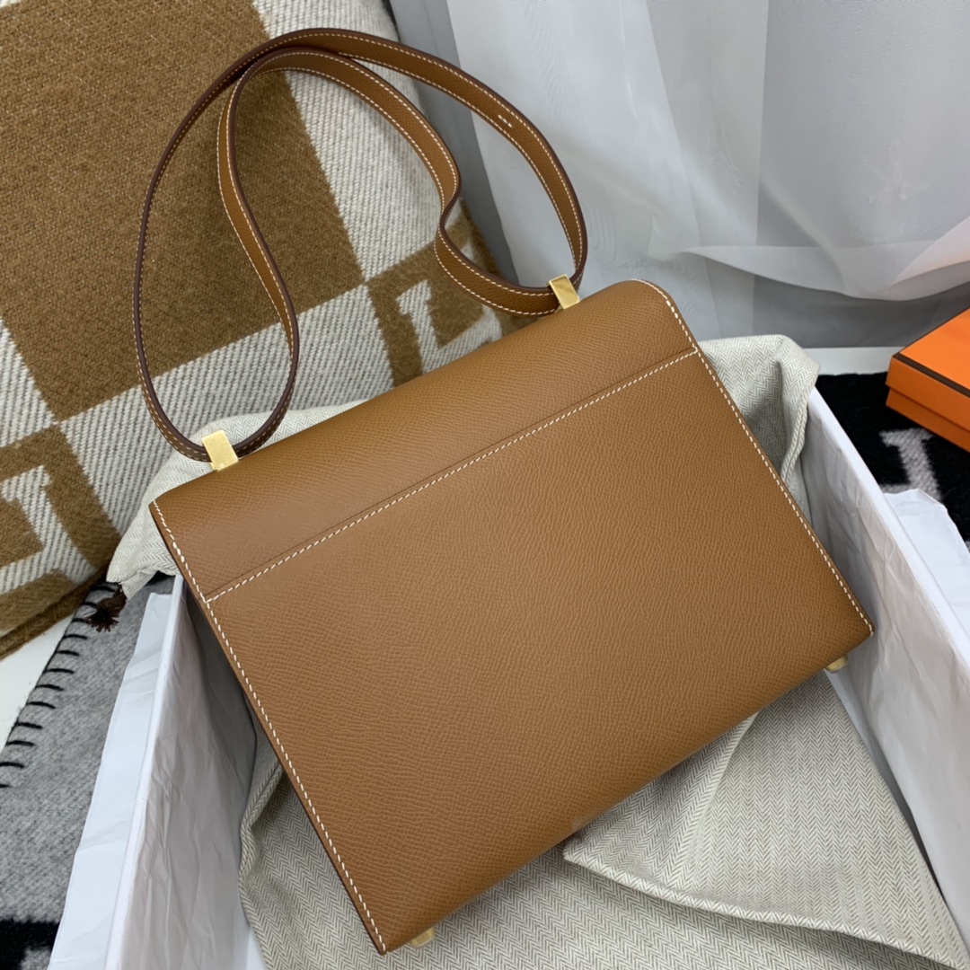 HERMES verrou 21cm 可斜跨 可肩背 好有气质的一款 原厂epsom皮 37金棕色 金扣