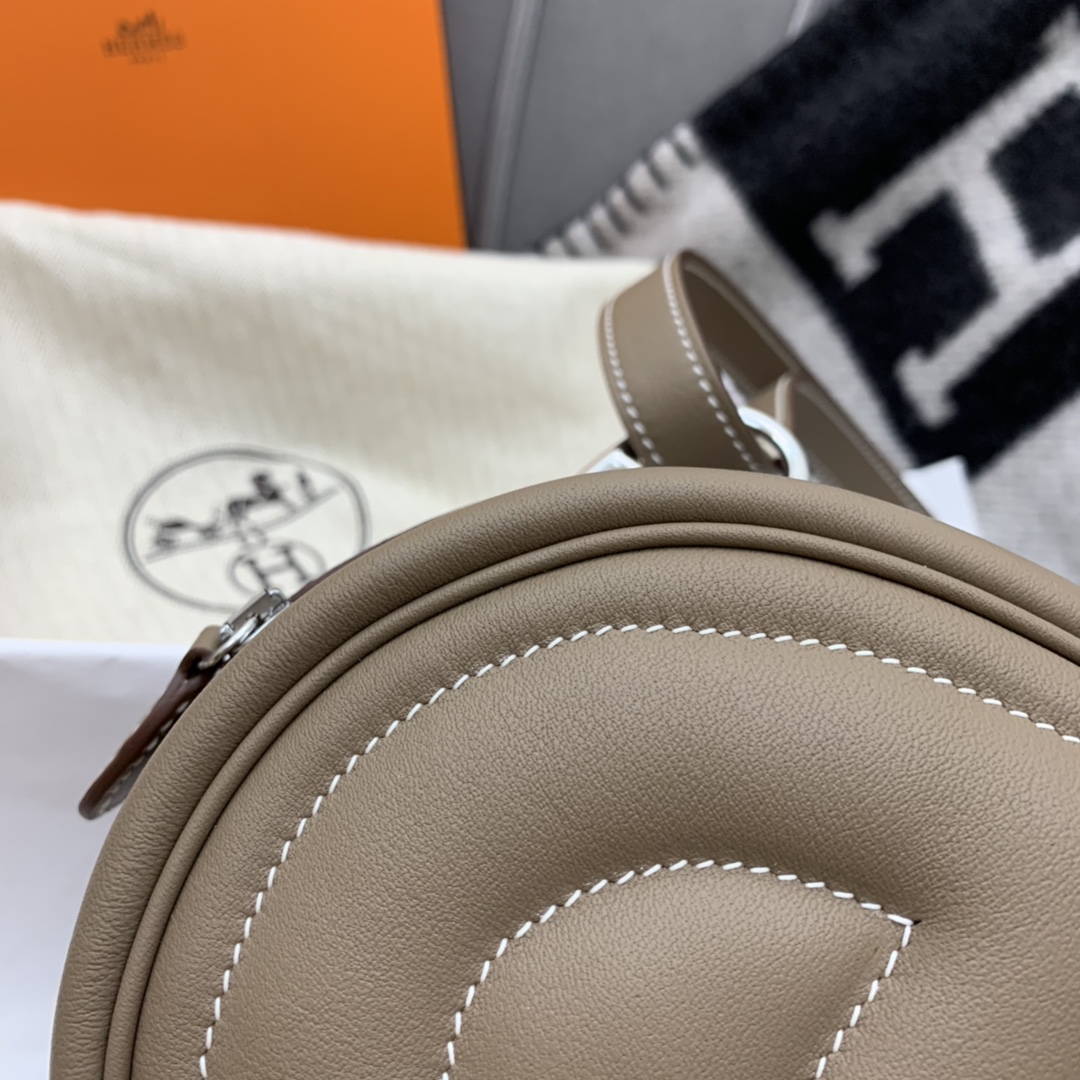 香港爱马仕官网 订单出货 Hermes In-the-Loop休闲款猪鼻子腰包 性价比超高 Swift