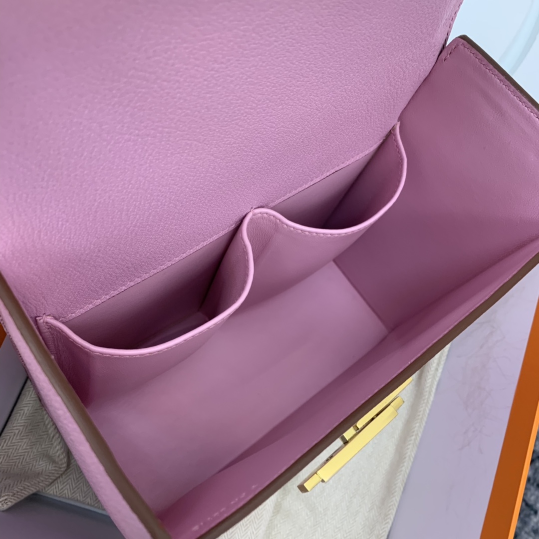 HERMES ccinhetic 18cm 盒子包 Epsom 皮 新设计的H不规则扣非常精细特别，备受它人瞩目的焦点 X9 锦葵紫 金扣