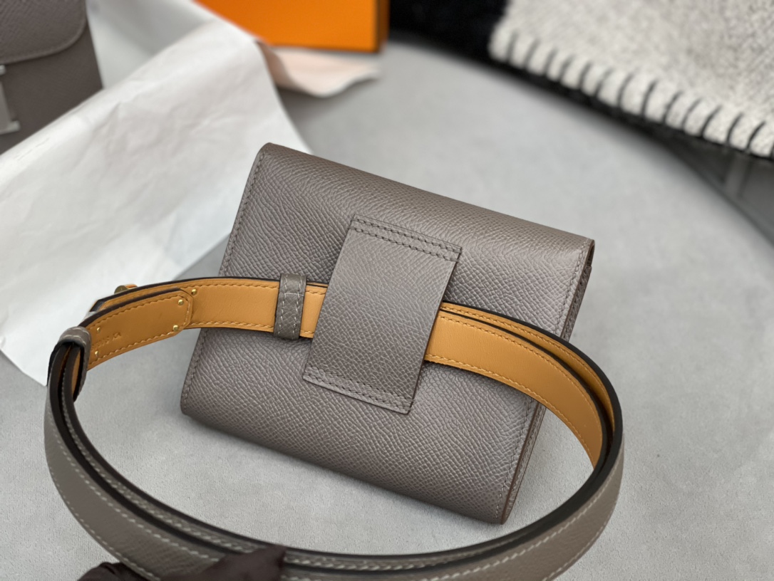 HERMES Constance compact 腰包 钱包背后做成了可以穿过腰带或皮带的皮搭 Epsom 8F 锡器灰 Erain 金扣 正品开版