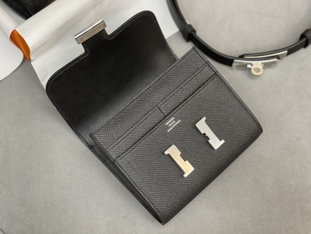 HERMES Constance compact 腰包 钱包背后做成了可以穿过腰带或皮带的皮搭 Epsom 89黑色Noir 银扣 正品开版