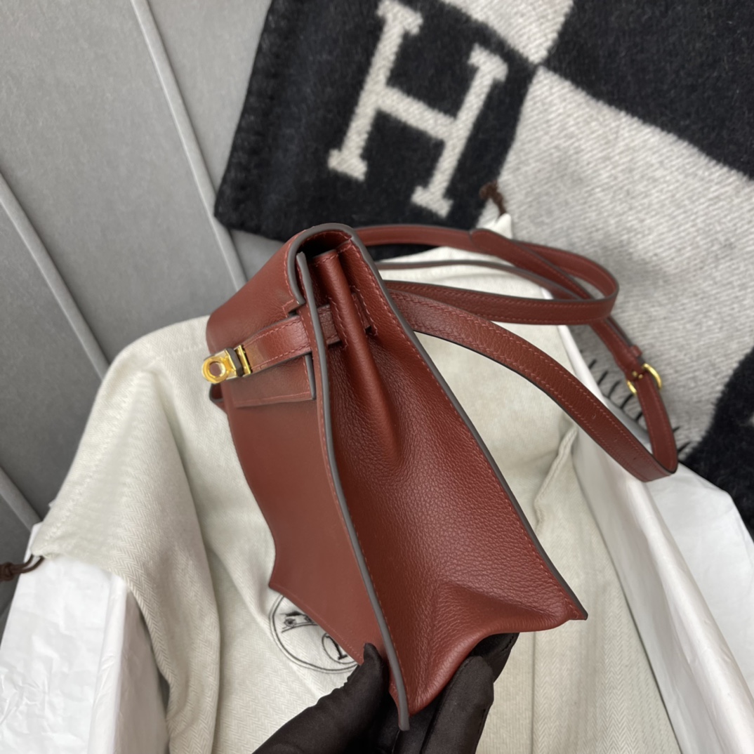 爱马仕 kelly danse跳舞包 kelly系列 正品开版 专柜品质 原厂 evercolor 57波尔多酒红Bordeaux  金扣
