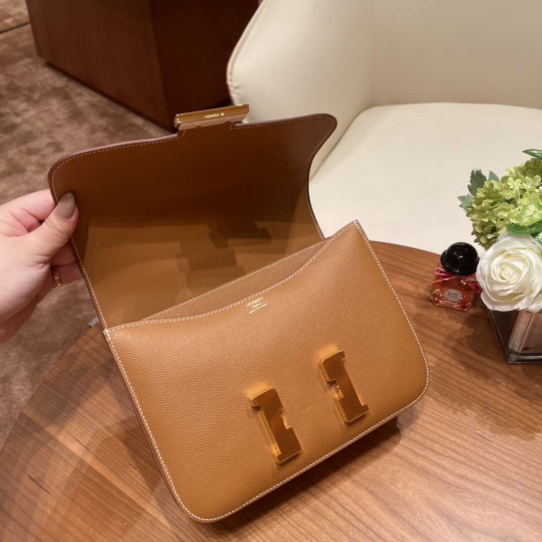 HERMES constance 24cm 一年四季都热销康康 ， Epsom 皮 37 金棕 银扣  金刚大色 经典百搭