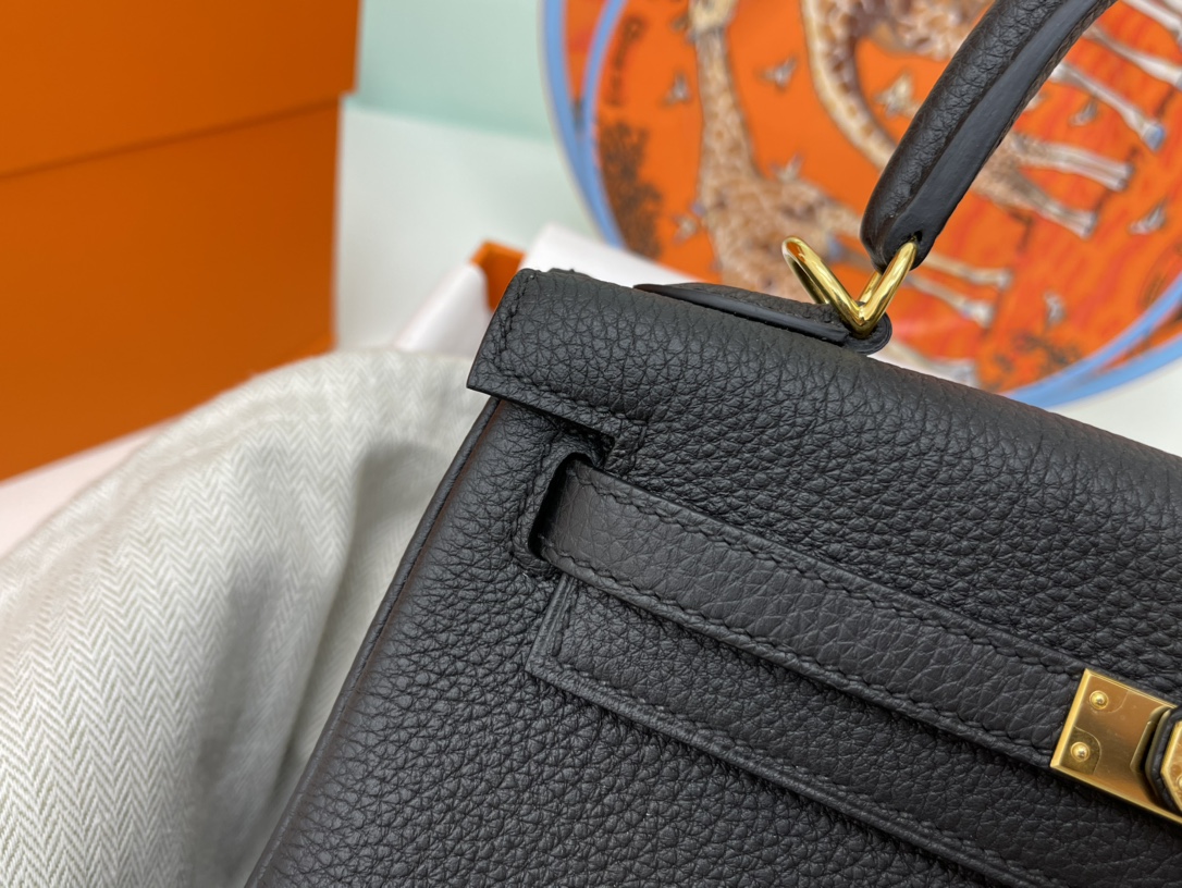 爱马仕 kelly 25cm togo皮 89黑色 Noir 金扣黑色永远最百搭
