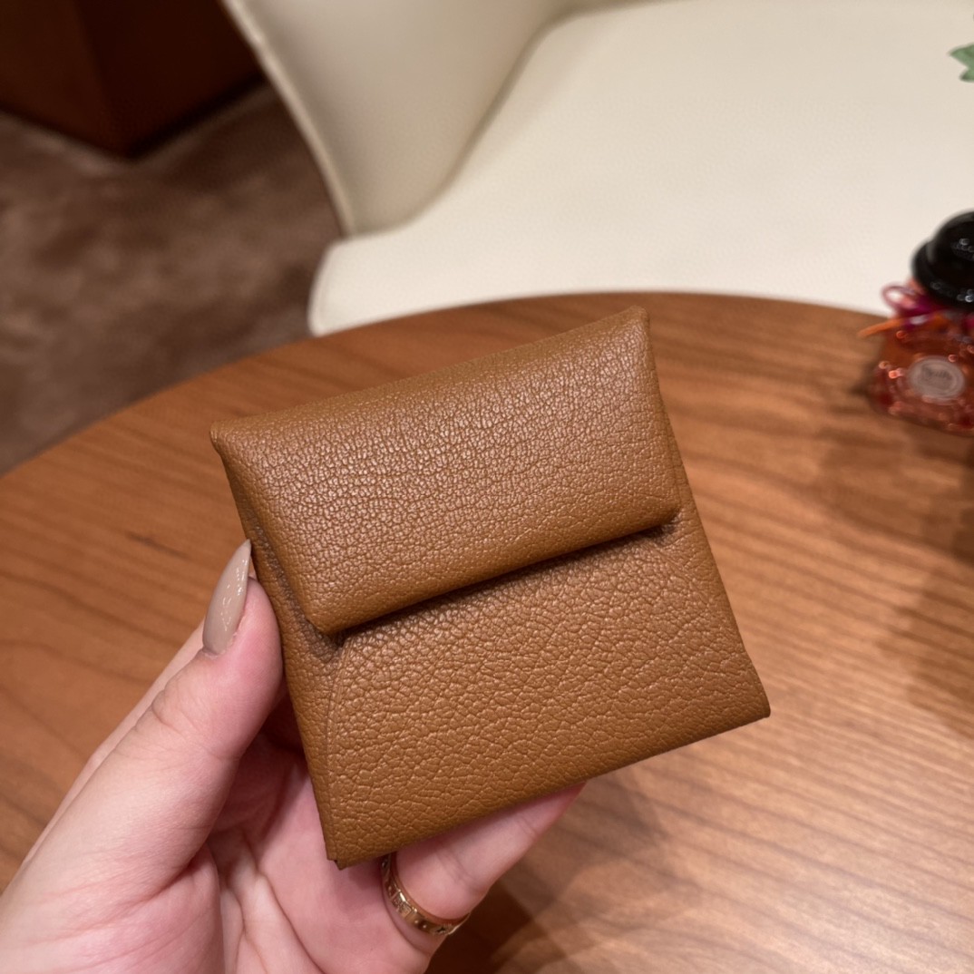 HERMES 爱马仕 现货 Bastia 零钱夹 山羊 37 金棕