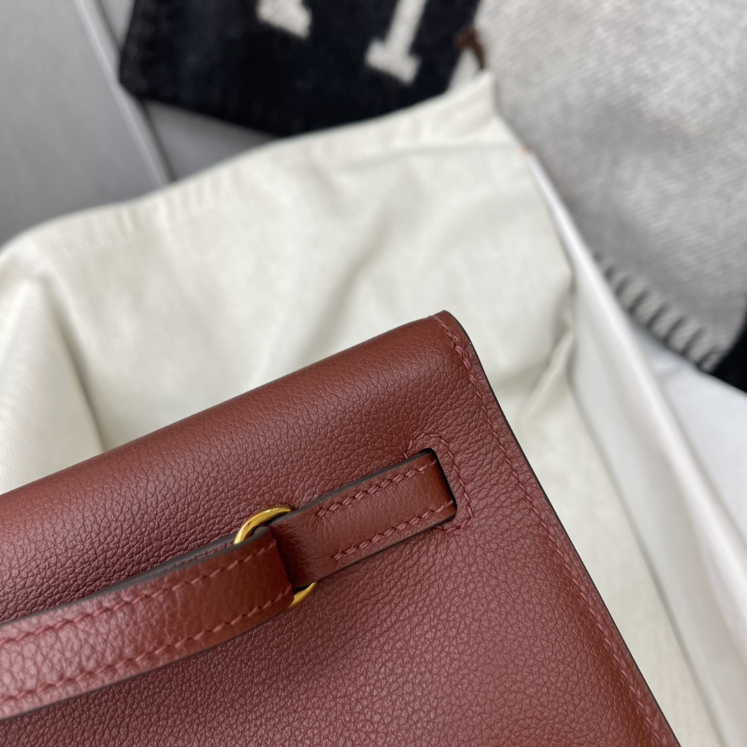 爱马仕 kelly danse跳舞包 kelly系列 正品开版 专柜品质 原厂 evercolor 57波尔多酒红Bordeaux  金扣