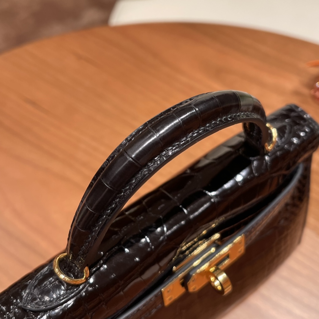 爱马仕 Mini kelly 二代 Alligator crocodile 美洲鳄鱼 89黑色 高级又低调 金扣 现货