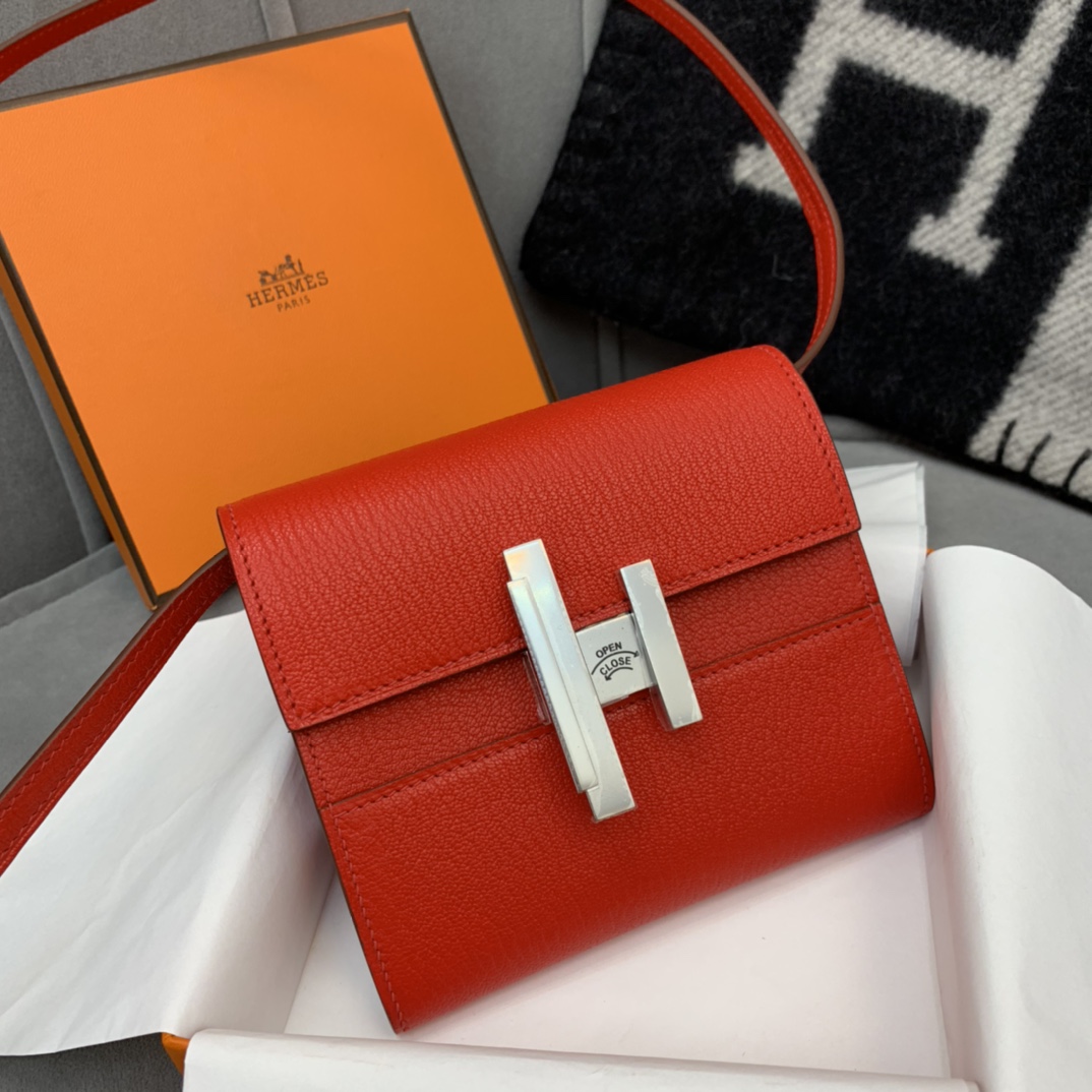 HERMES Cinhetic mini 12cm 新款设计旋转扣伍金 凹造型 H家首款配带镜子的设计 S3 心红