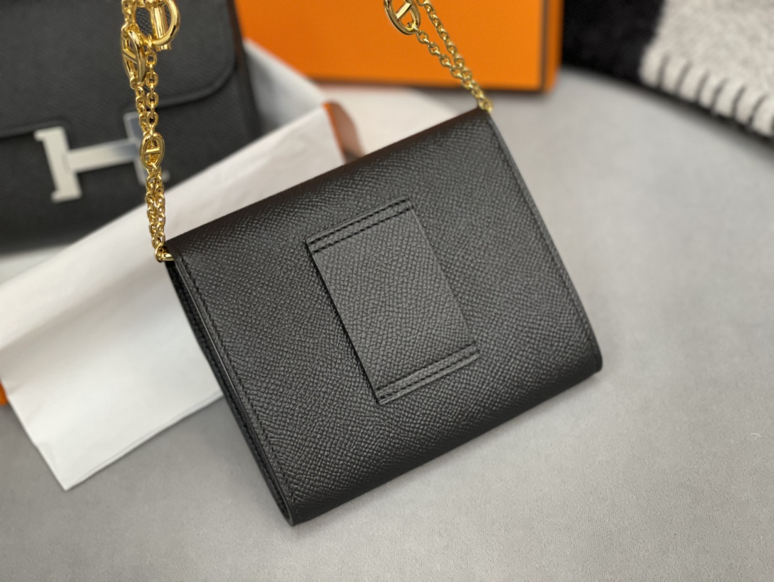 爱马仕 Constance compact 腰包 钱包背后做成了可以穿过腰带或皮带的皮搭 Epsom 89黑色Noir 金扣