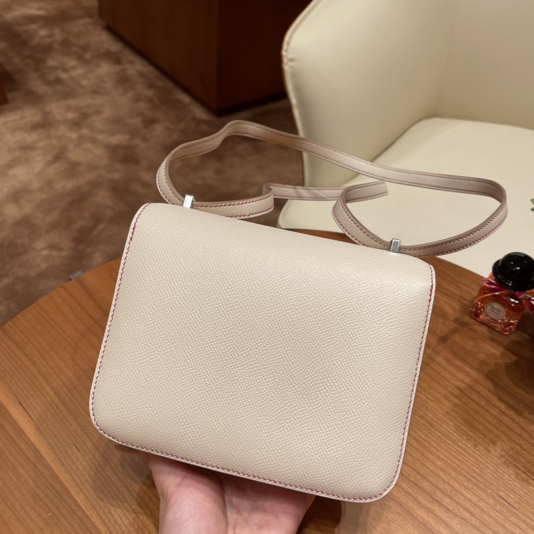 HERMES constance 19cm一年四季都热销康康 ， Epsom 皮 10 奶昔白内拼L3 玫瑰紫 银扣