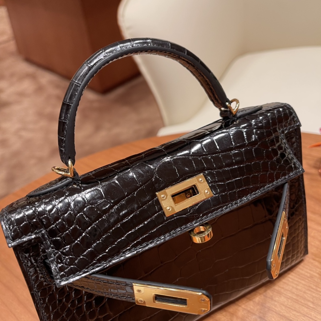 爱马仕 Mini kelly 二代 Alligator crocodile 美洲鳄鱼 89黑色 高级又低调 金扣 现货