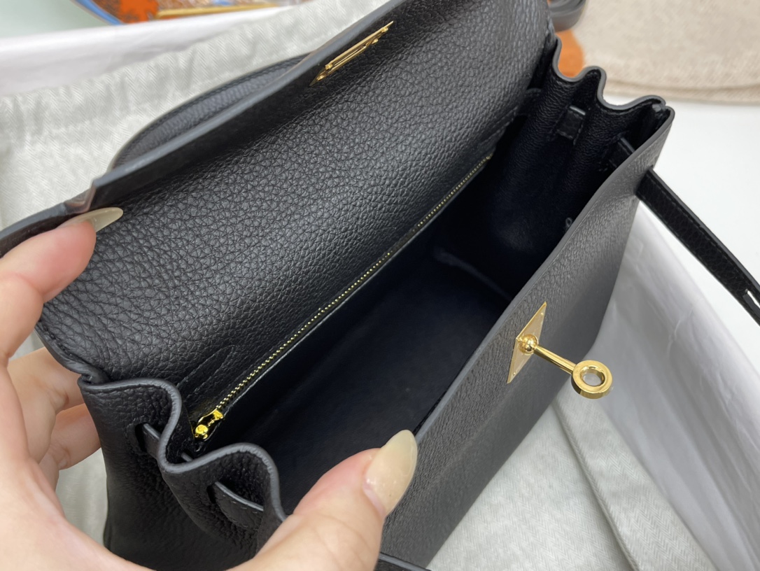 爱马仕 kelly 25cm togo皮 89黑色 Noir 金扣黑色永远最百搭