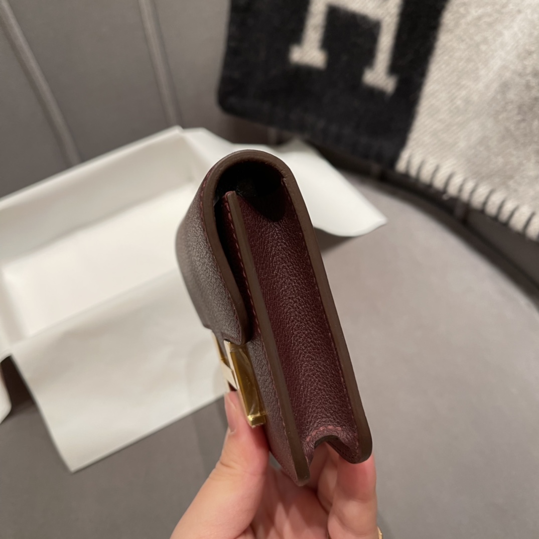 HERMES 新款康康腰包 Constance slim  超级mini  内里还有个小卡包 搭配链子当小肩包 Evercolor 皮 57 波尔多酒红 金扣