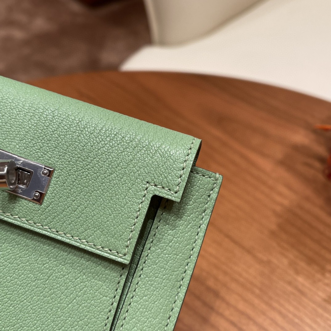 HERMES 爱马仕 Kelly pocket 配上kelly 腰带可以当腰包 山羊皮 3i 牛油果绿 银扣