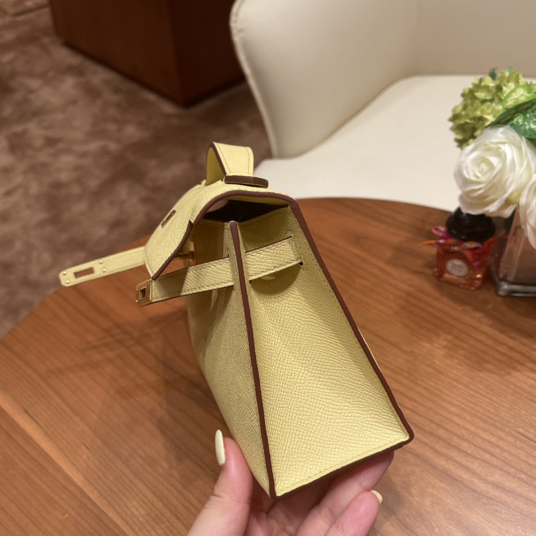 HERMES kelly pochette  一代 手包 Epsom 1Z 小鸡黄 金扣 今年又复出且火爆，超适合夏天的
