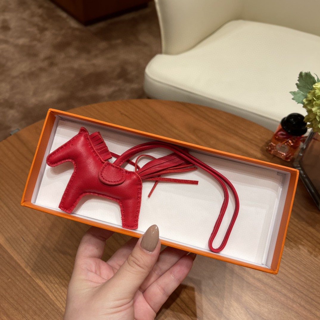 HERMES 爱马仕 小马挂件 现货 法拉利红