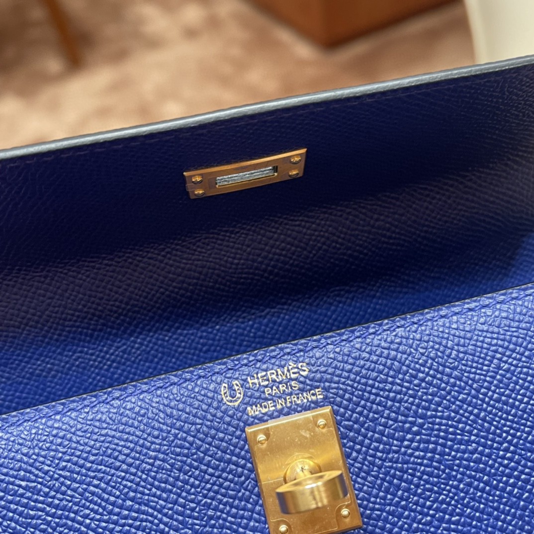 爱马仕 HERMES Kelly 25cm epsom皮 VIP定制 马蹄印 7T 电光蓝拼10奶昔白 拉丝金扣