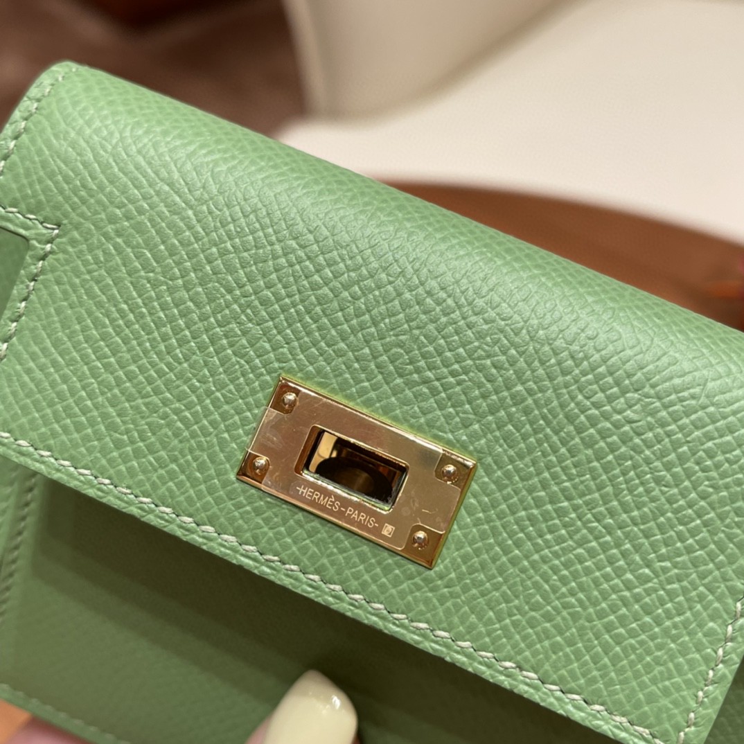HERMES 爱马仕 Kelly pocket 配上kelly 腰带可以当腰包 Epsom 皮 3i 牛油果绿 金扣