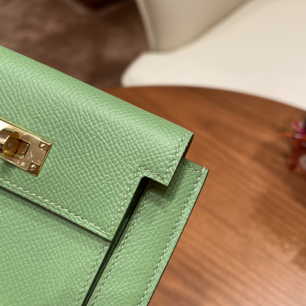 HERMES 爱马仕 Kelly pocket 配上kelly 腰带可以当腰包 Epsom 皮 3i 牛油果绿 金扣