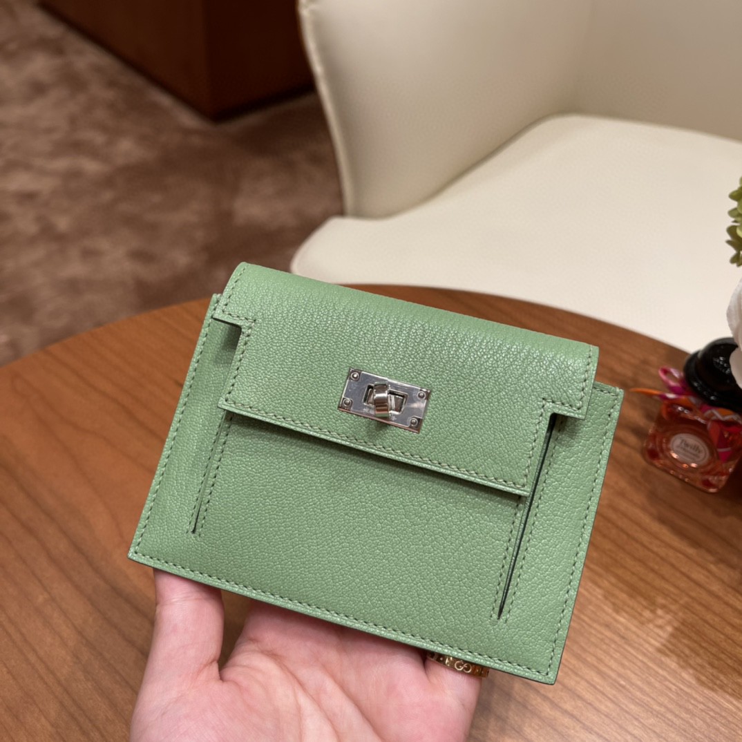 HERMES 爱马仕 Kelly pocket 配上kelly 腰带可以当腰包 山羊皮 3i 牛油果绿 银扣