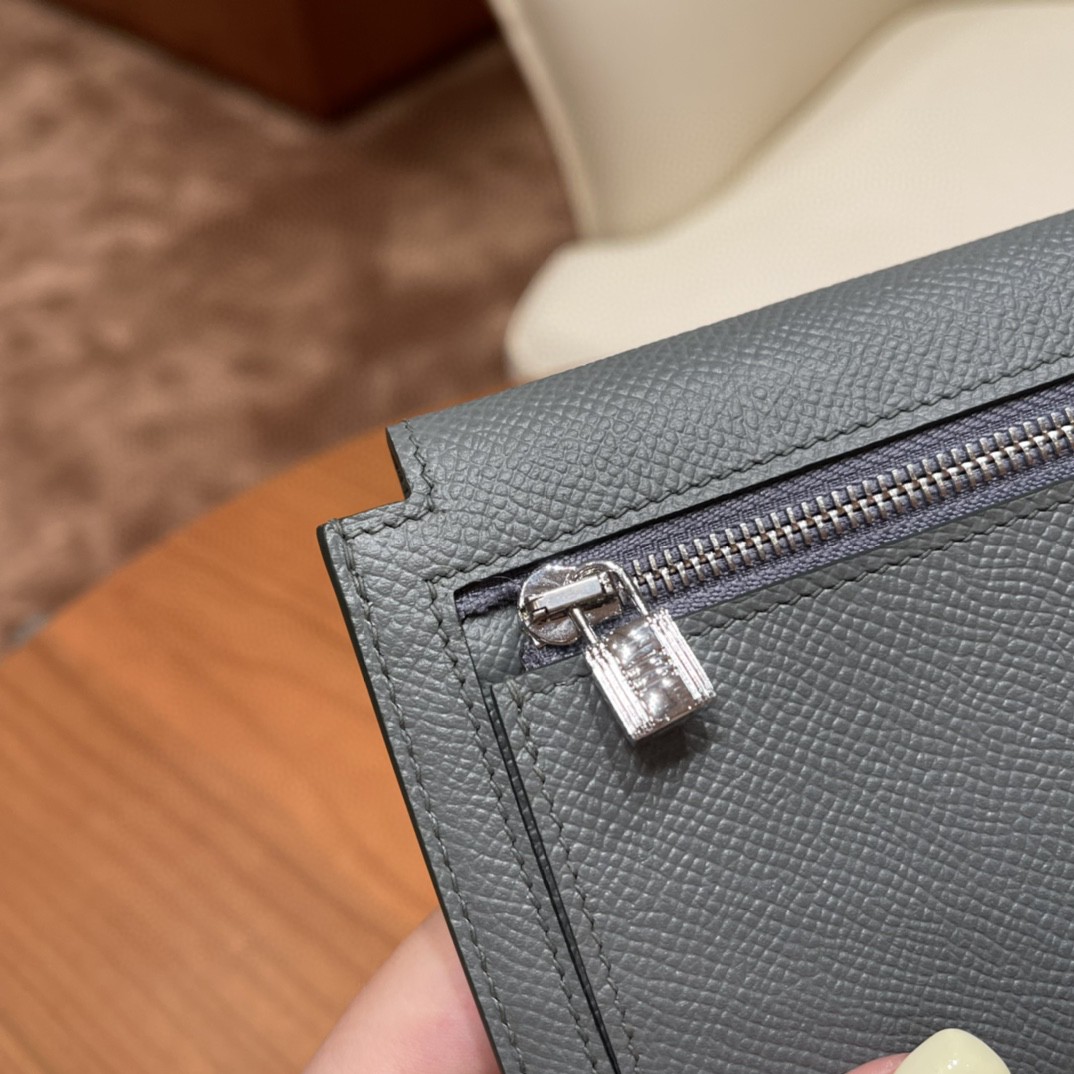 HERMES 爱马仕 Kelly pocket 配上kelly 腰带可以当腰包 Epsom 皮 63 杏绿 银扣