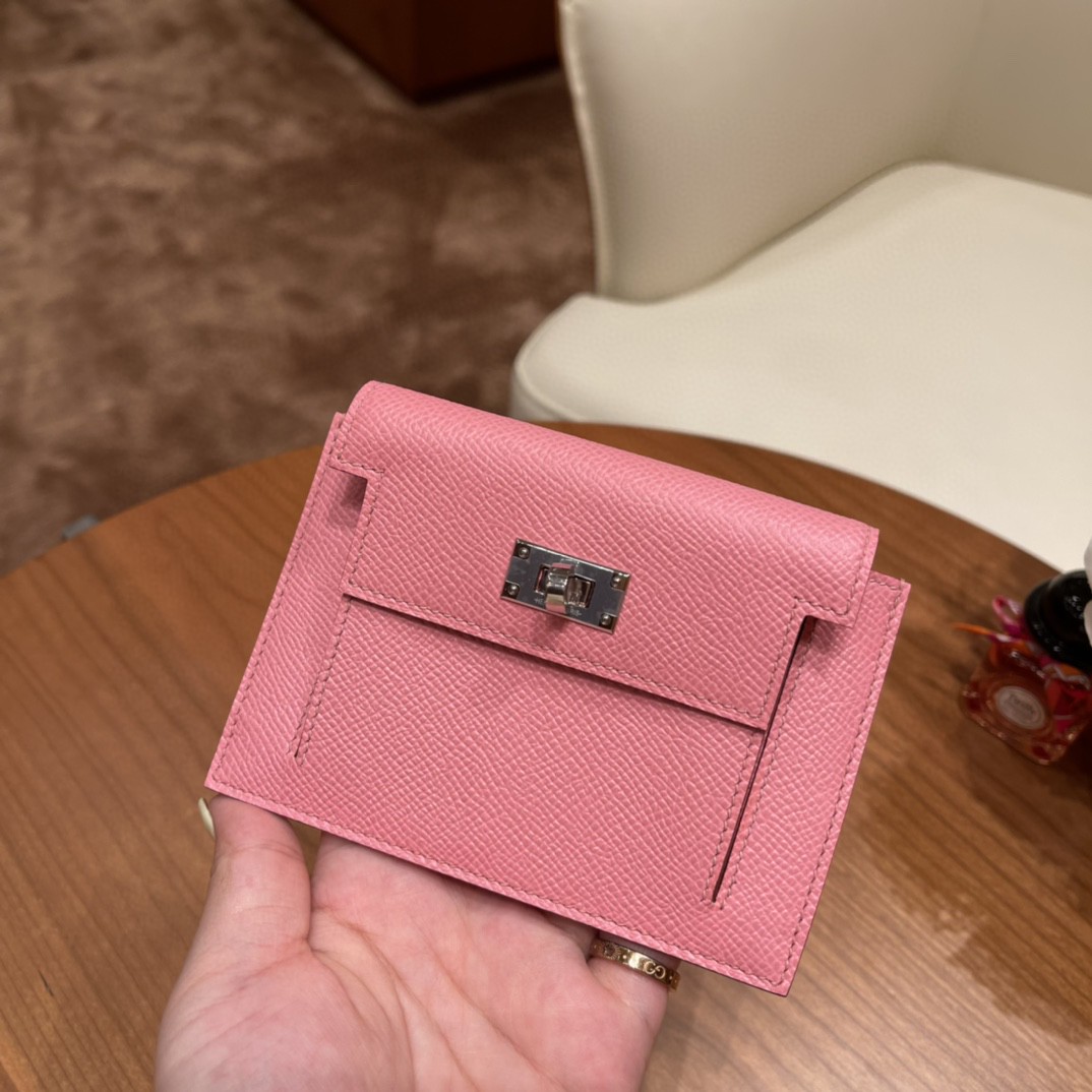 HERMES 爱马仕 Kelly pocket 配上kelly 腰带可以当腰包 Epsom 皮 1Q 奶昔粉 银扣
