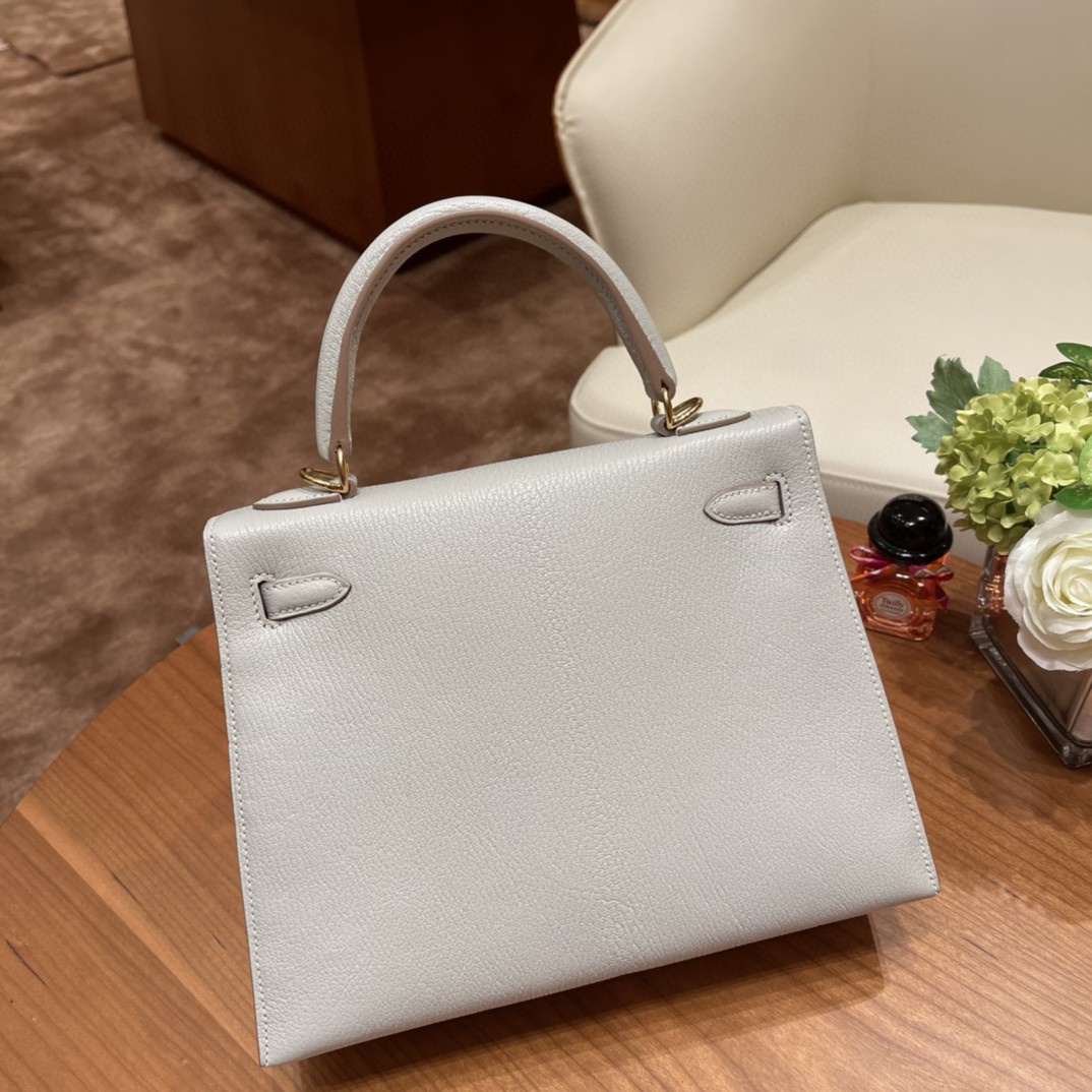 爱马仕 HERMES Kelly 25cm 山羊皮 VIP定制 马蹄印 80珍珠灰内拼玫瑰紫 金扣
