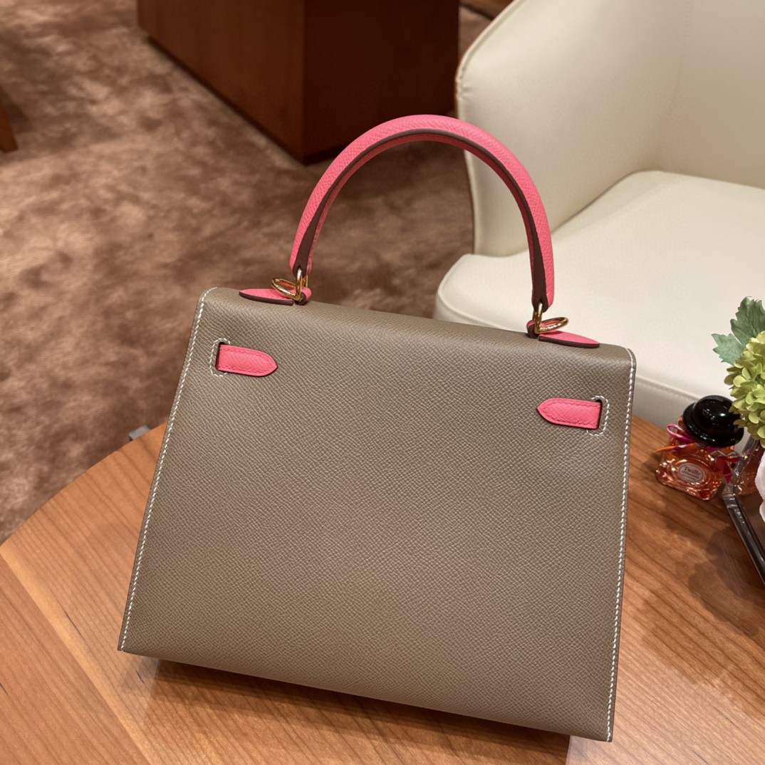 爱马仕 HERMES Kelly 25cm epsom皮 VIP定制 马蹄印 18 大象灰拼8W 唇膏粉 金扣