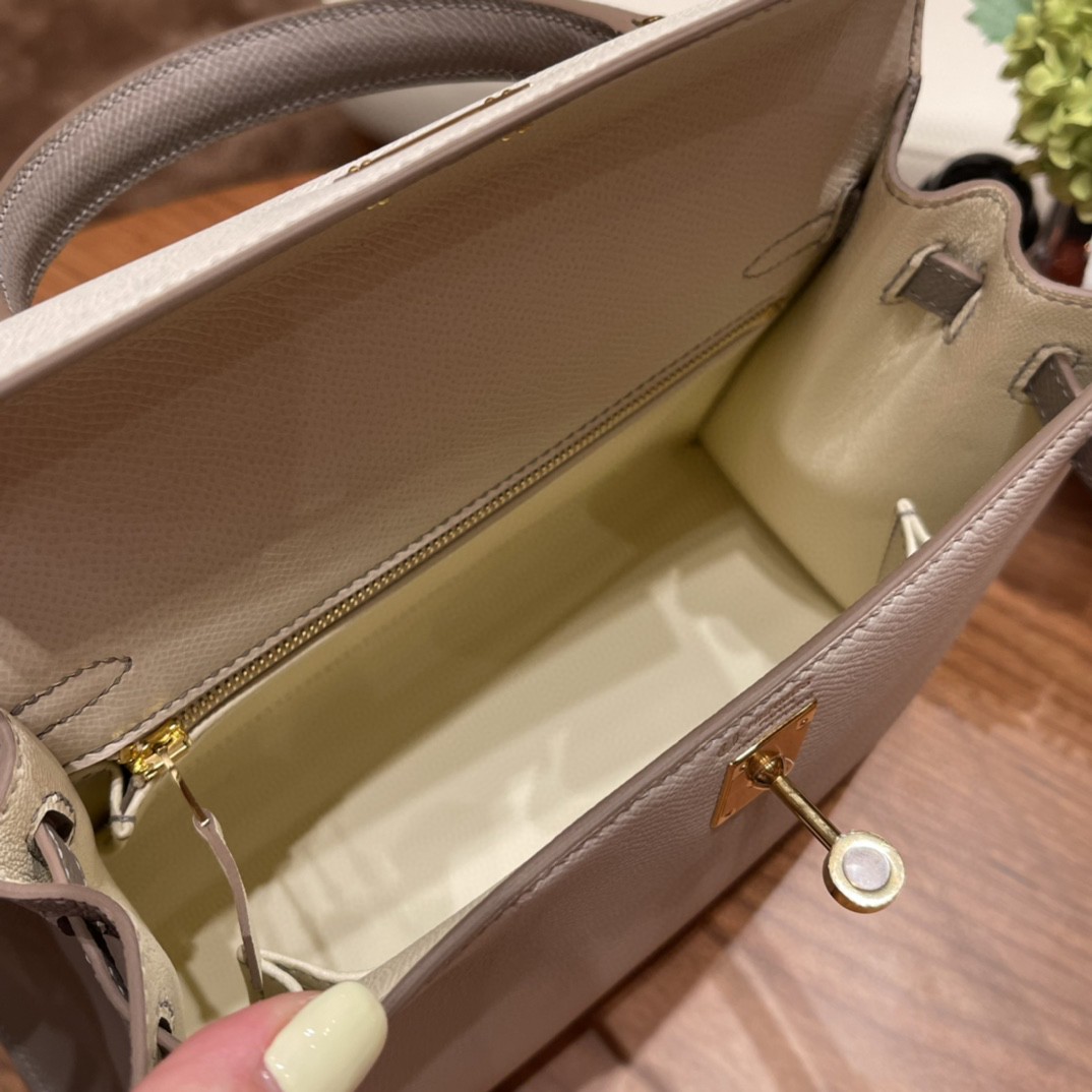 爱马仕 HERMES Kelly 25cm epsom皮 VIP定制 马蹄印 10 奶昔白拼 m8 沥青灰 金扣